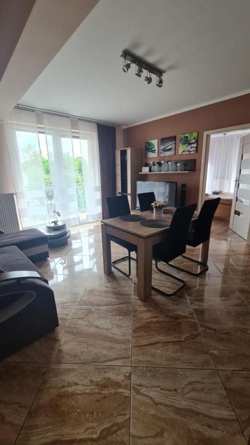 Four Seasons Aquamarina Lägenhet Świnoujście Exteriör bild
