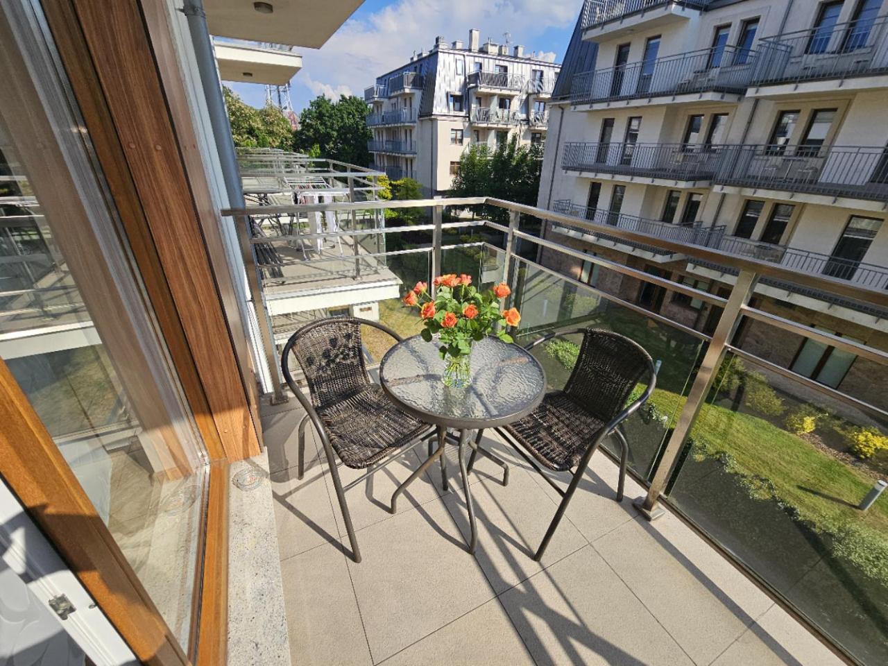 Four Seasons Aquamarina Lägenhet Świnoujście Exteriör bild